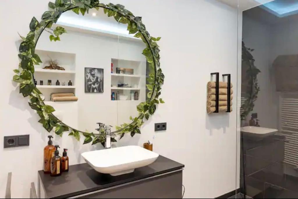 Design Apartment Im Zentrum Von Nienburg! Nienburg  Buitenkant foto